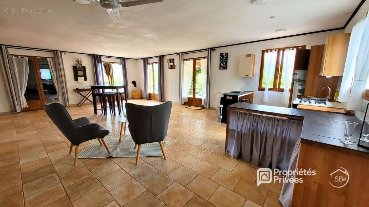 Maison  5 pièce(s) 127 m2 -Vernon - Plain-pied avec vue panoramique, dépendance - 295 000  HAI - photo 7