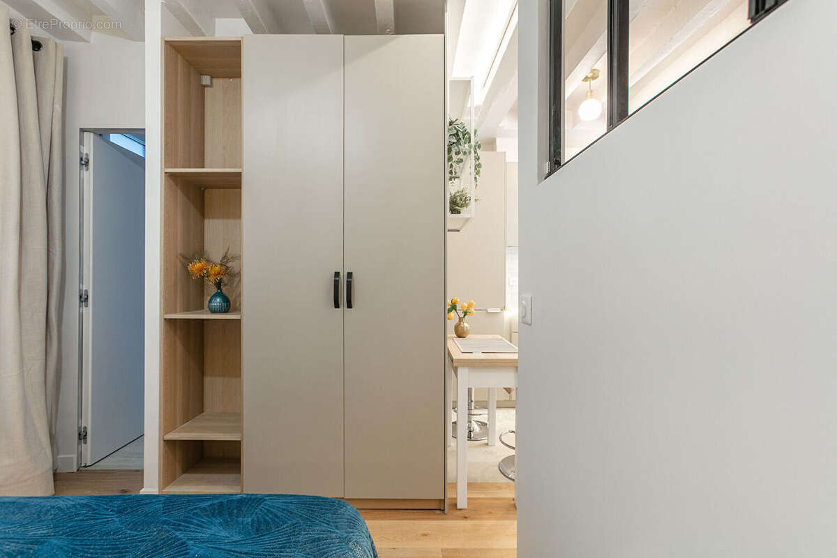 Appartement à PARIS-3E