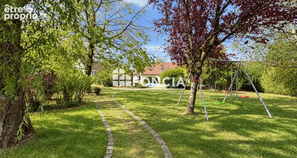 Maison familiale avec piscine et parc paysager – Mosnes - photo 15