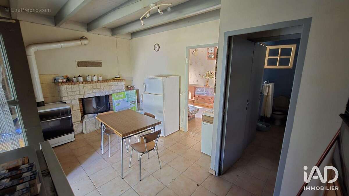 Photo 3