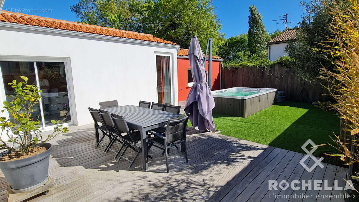 Maison à AIGREFEUILLE-D'AUNIS