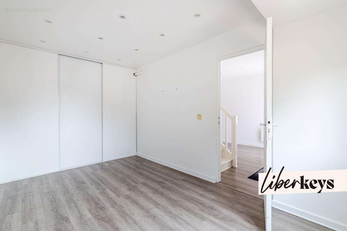 Maison à BALLAINVILLIERS