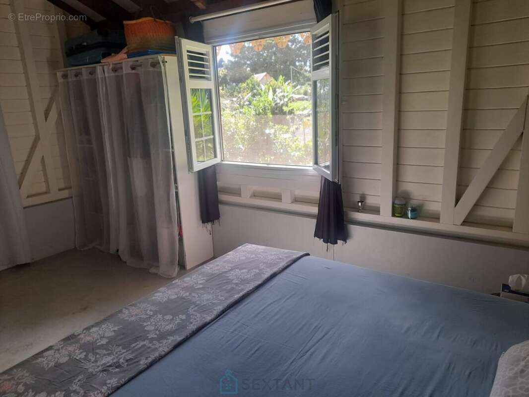 Maison à LES TROIS-ILETS