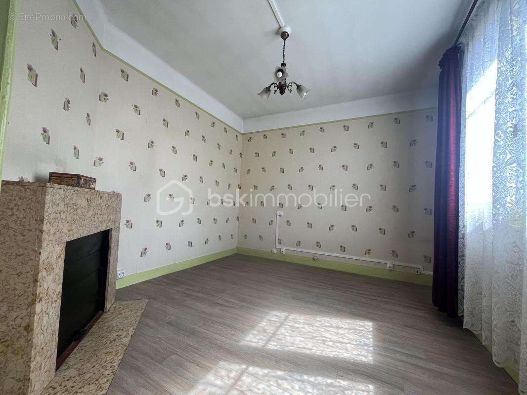 Maison de village - 158 m² - 6 pièces - photo 2
