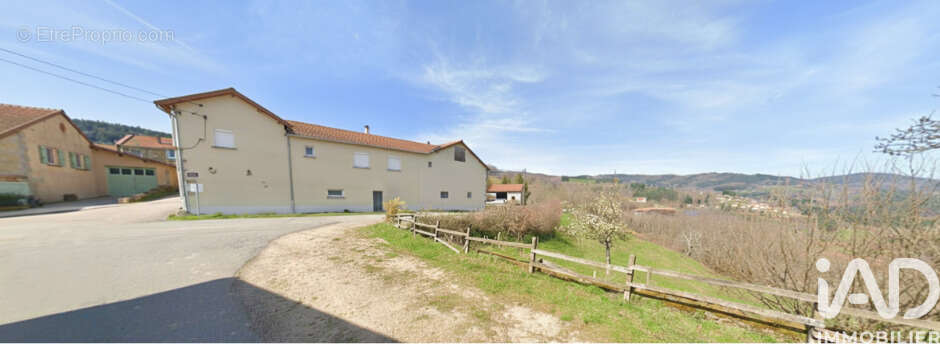 Maison 244 m² à Les Noes  - photo 4