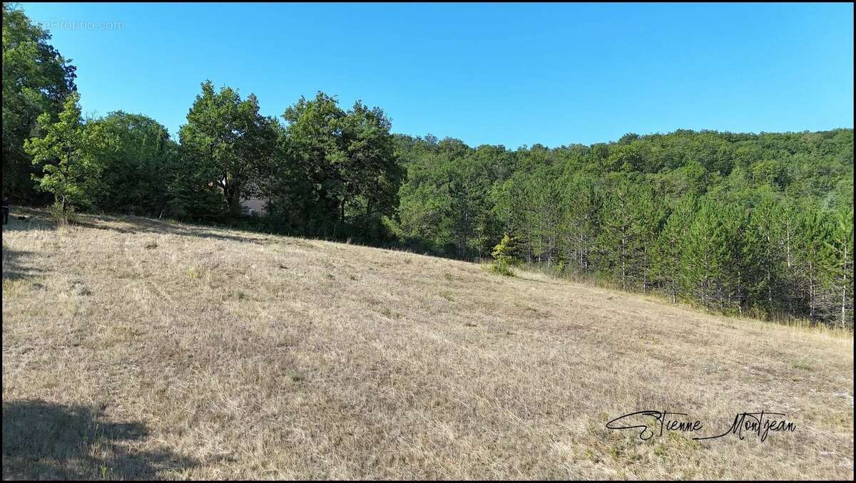 Terrain à SAINT-GERMAIN-DU-BEL-AIR