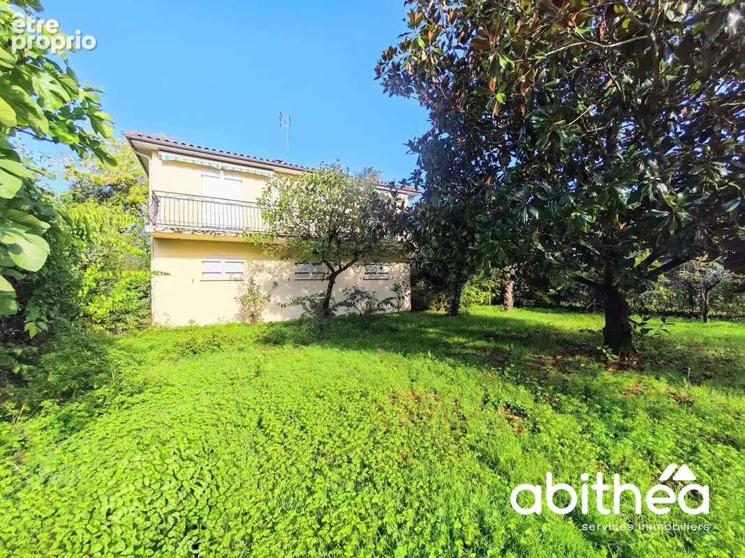 Libourne   l'épinette : une maison familiale aux beaux volumes, au cœur d'un écrin de verdure - photo 1