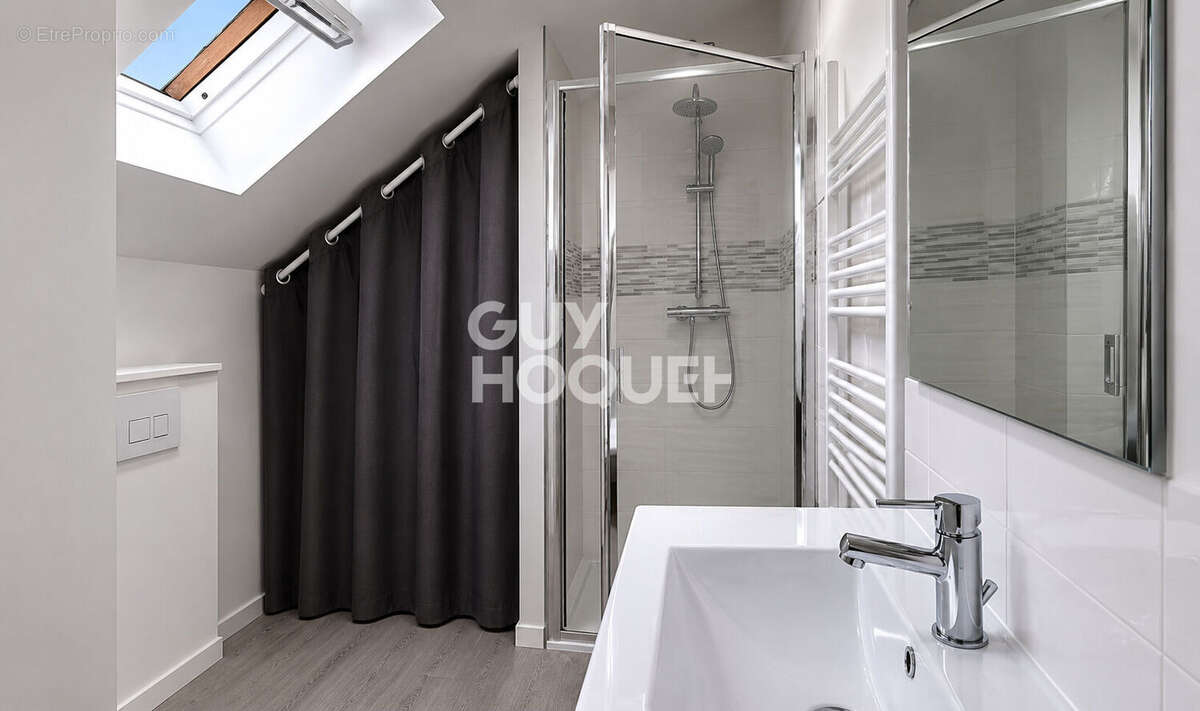 Appartement à MEZIERES-SUR-SEINE