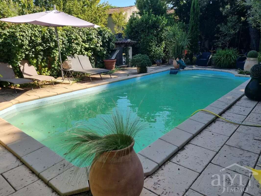 Appartement à EYRAGUES