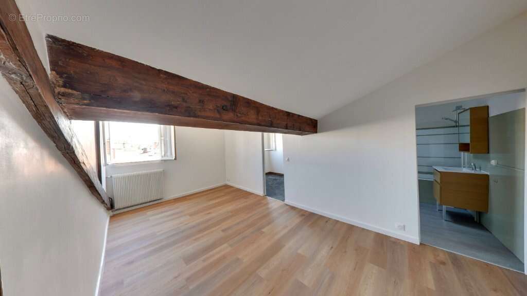 Appartement à LYON-4E