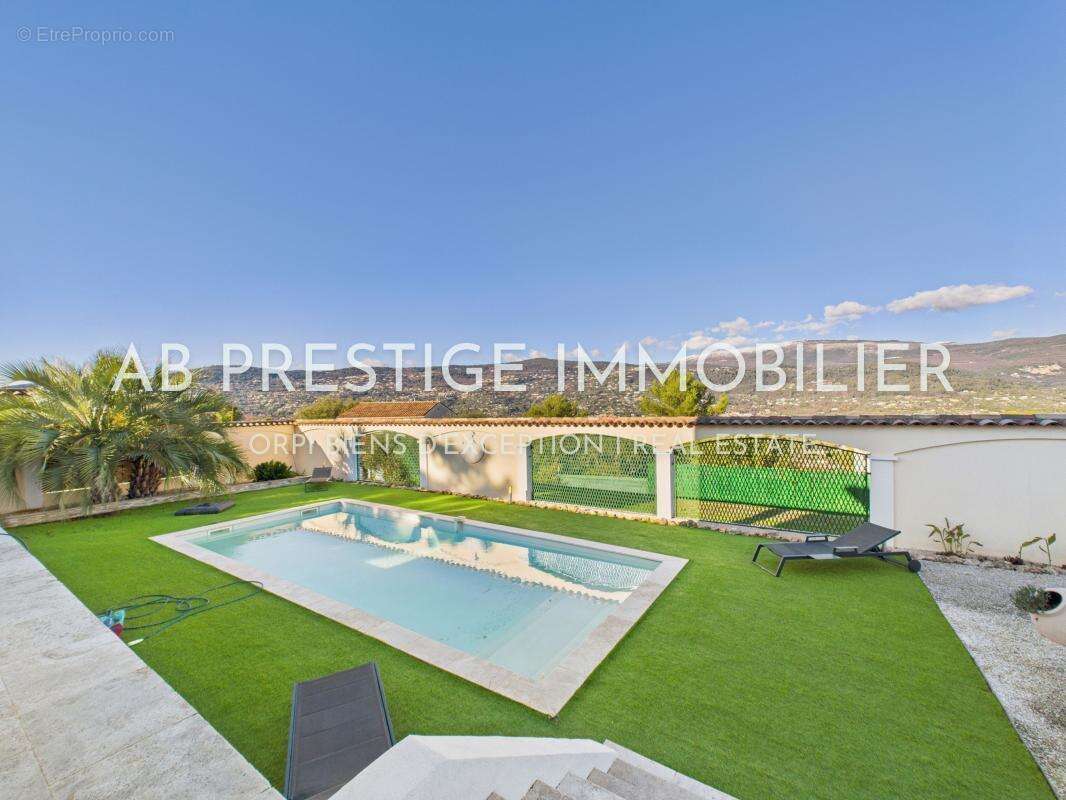 Maison à PEYMEINADE