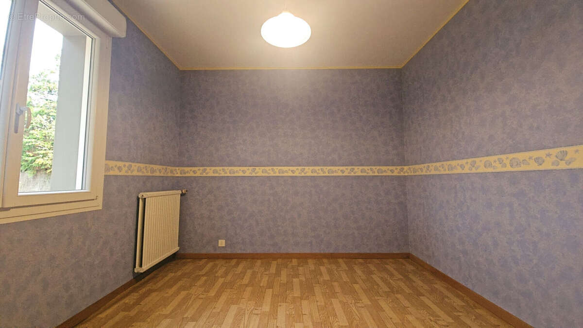 Maison à DONGES