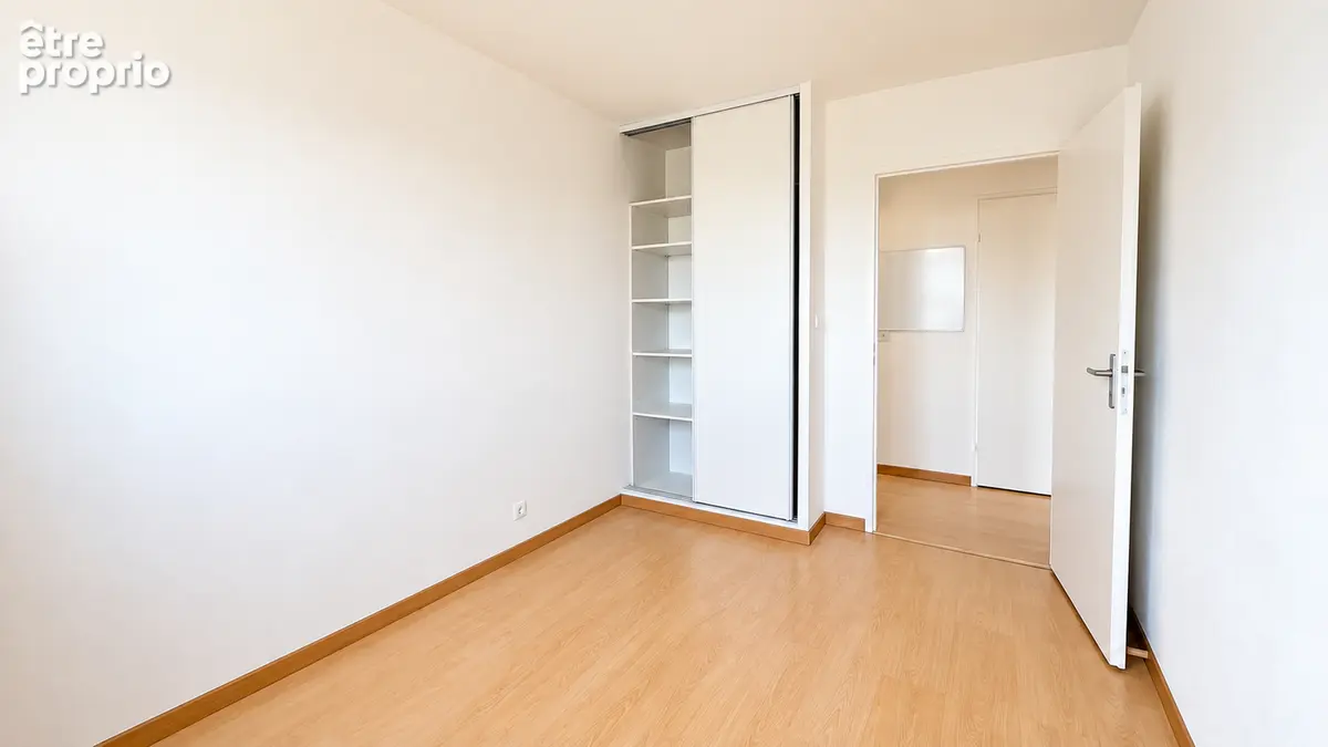 Appartement  3 pièces 61 m2  Croix Daurade - photo 4