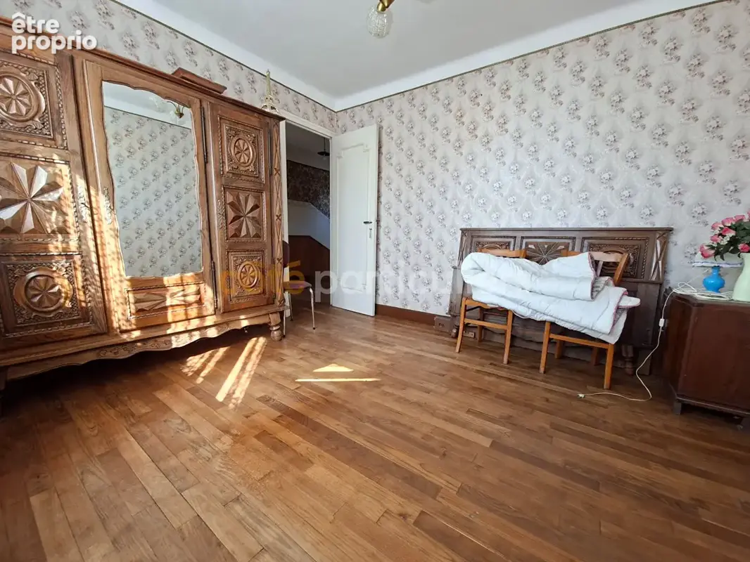 A vendre - Saint-Méloir-des-Ondes - maison 5 chambres avec garage et jardin - photo 8