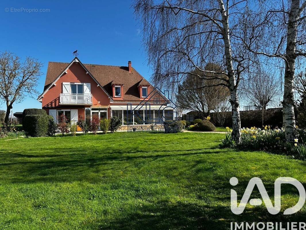 Photo 1 - Maison à JOUY