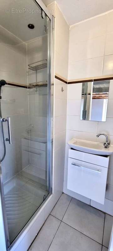 Nice centre ville - studio en dernier etage - photo 4