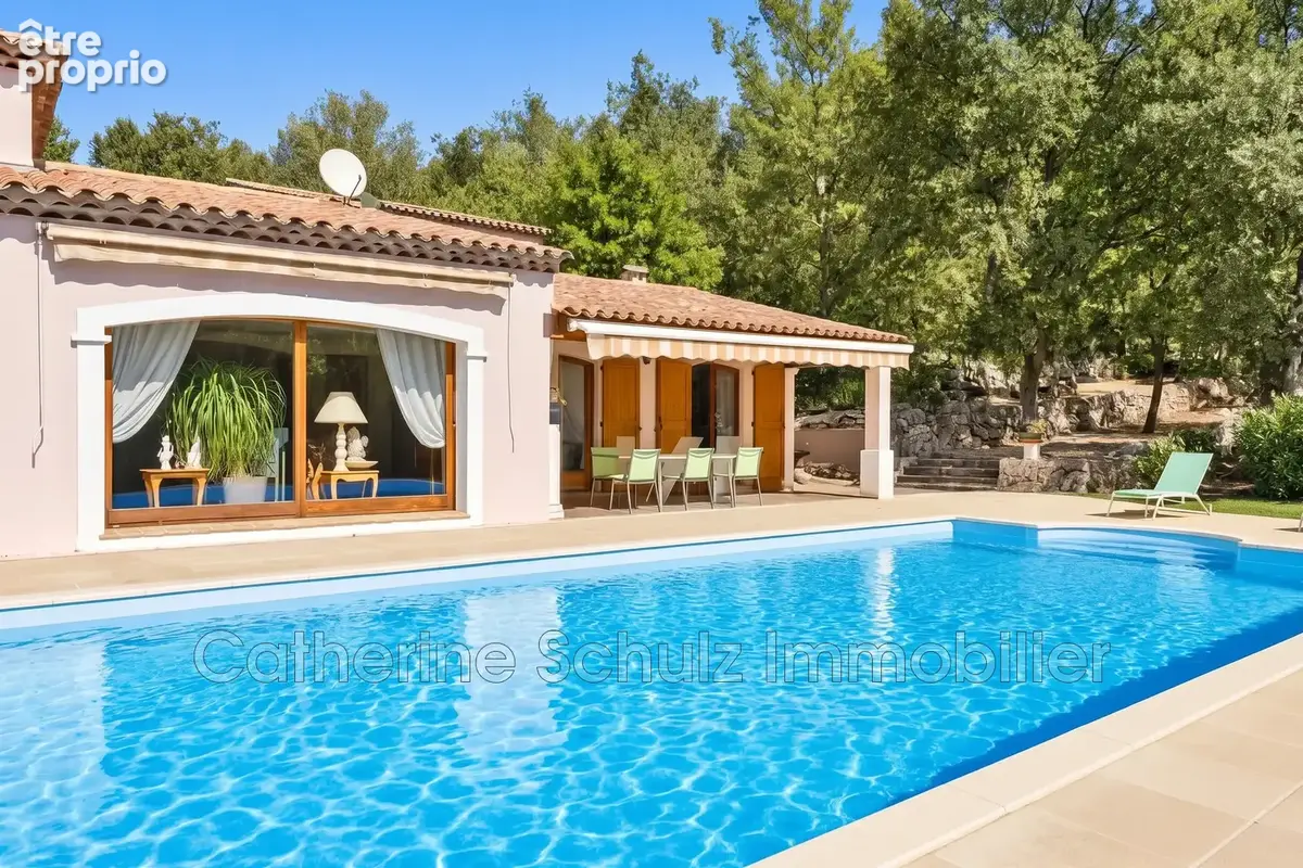 Maison 272 m² à vendre à Saint-Paul-En-Foret (83440) - photo 3