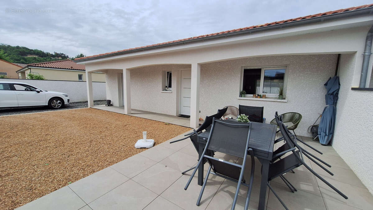 Maison à VERTAIZON