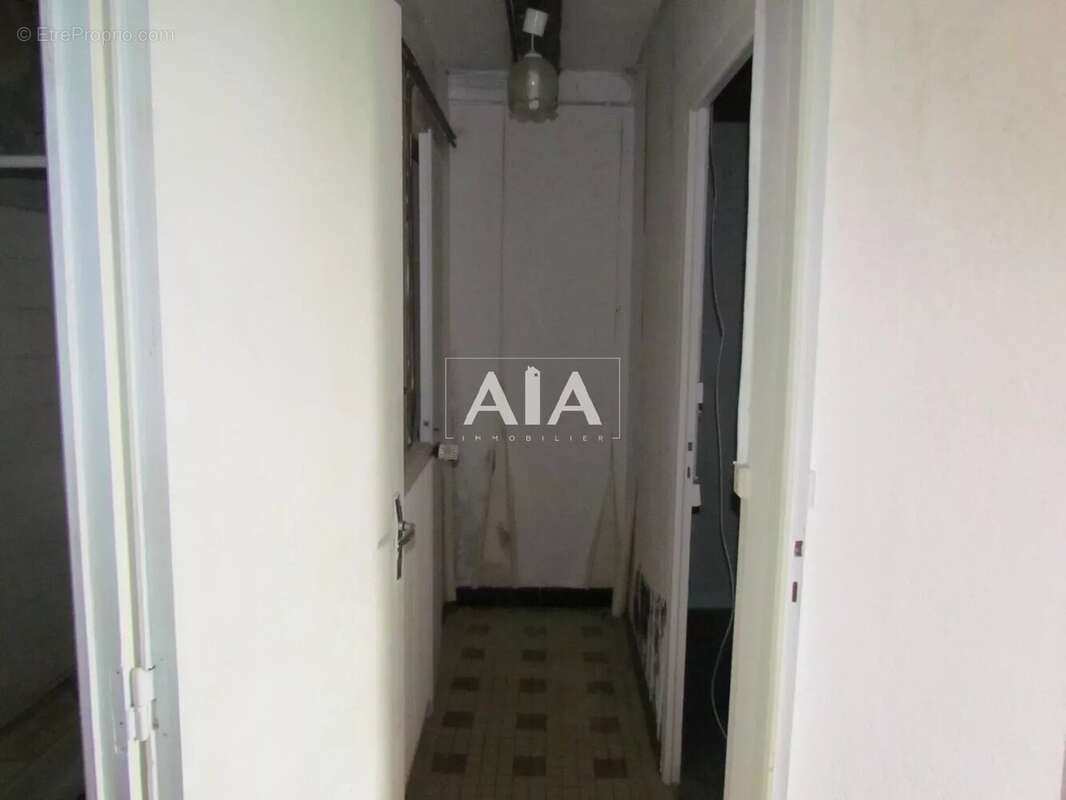 Maison à NANTEUIL-EN-VALLEE