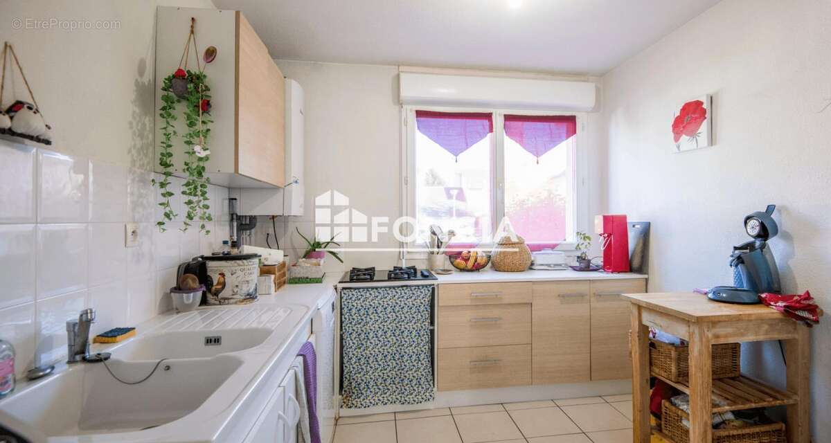 Maison à ONET-LE-CHATEAU