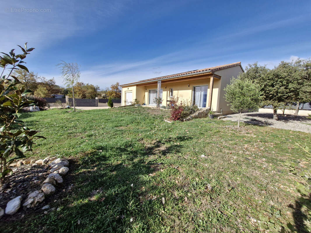 Maison à SAINT-SATURNIN-LES-APT