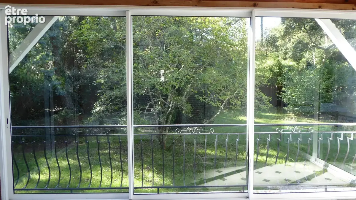 Maison contemporaine 200 m² avec T3 indépendant, piscine, terrain 1300 m²  proche lac  sans vis-à-vis  fort potentiel - photo 19