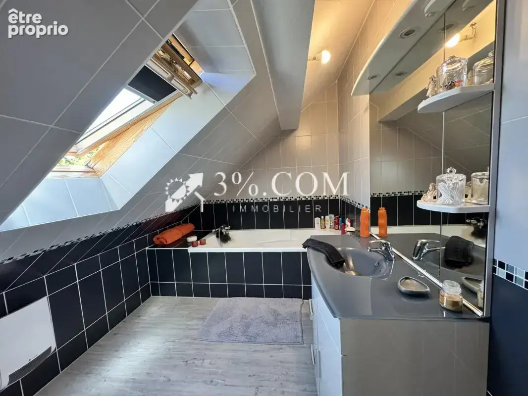 3%COM Belle propriété sur 41 ares - jardin -chalet - spa- ba - photo 9