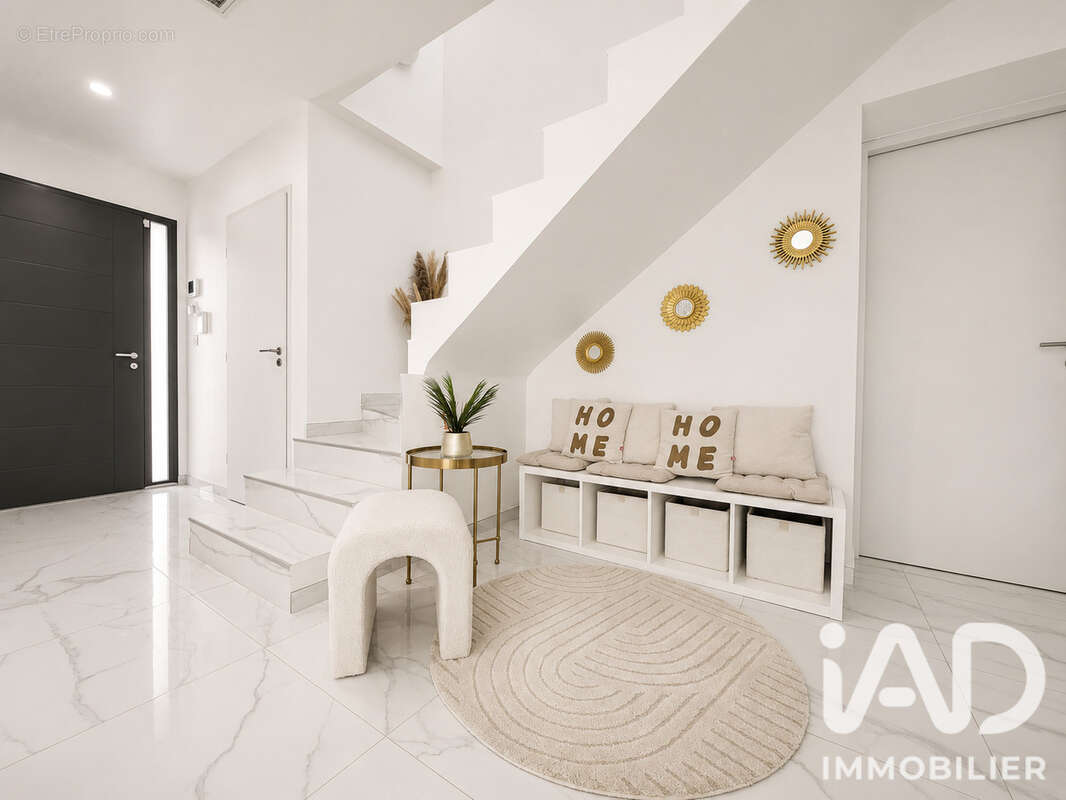 Maison 178 m² à Narbonne  - photo 4