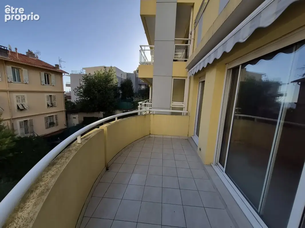 Appartement à BEAUSOLEIL