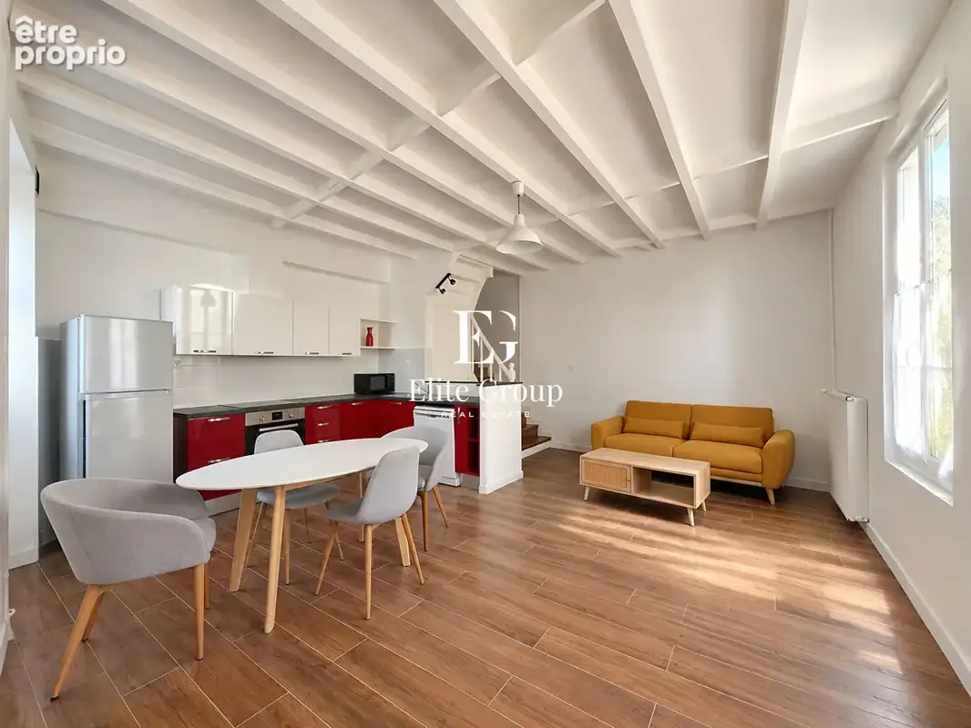A VENDRE Maison de ville Cognac rue piétonne 3 pièces 81 m² - photo 3