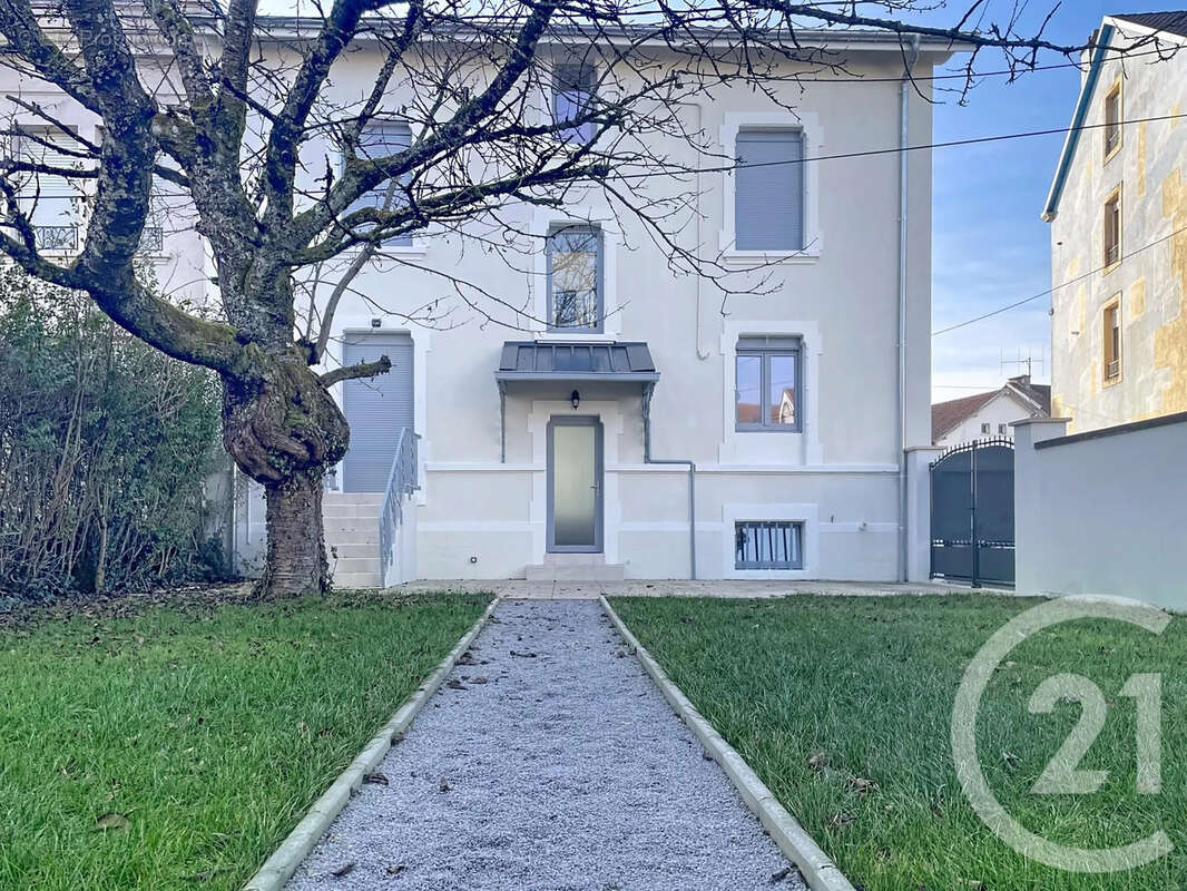 Maison à THAON-LES-VOSGES