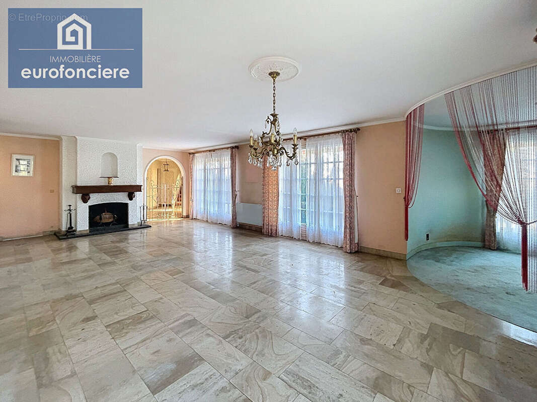 Maison à ROSIERES-PRES-TROYES