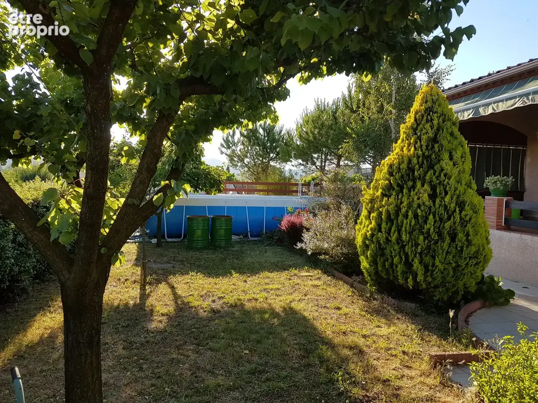 Maison  avec jardin paysagé, terrasses et piscine - photo 8