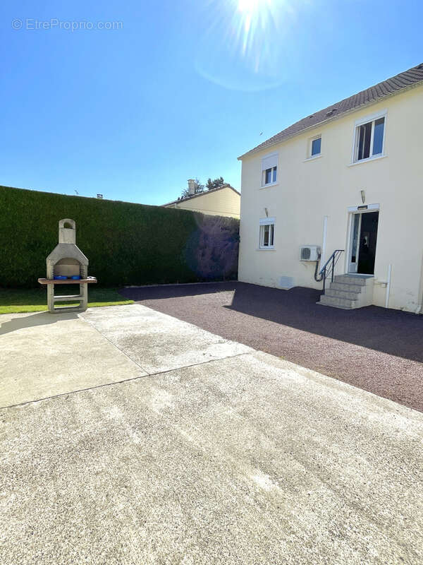 Maison à HOMBLIERES