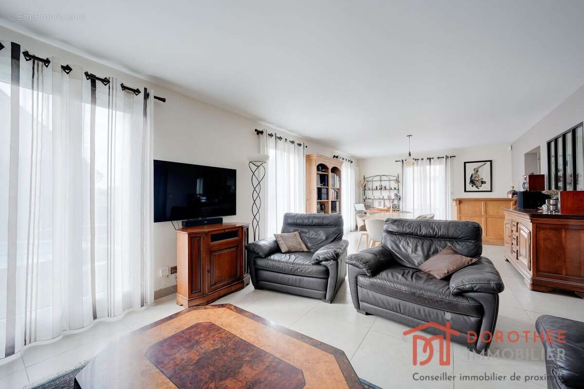 Maison à MAROLLES-EN-BRIE