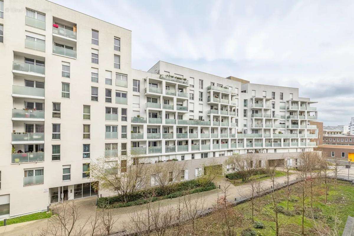 Appartement à IVRY-SUR-SEINE