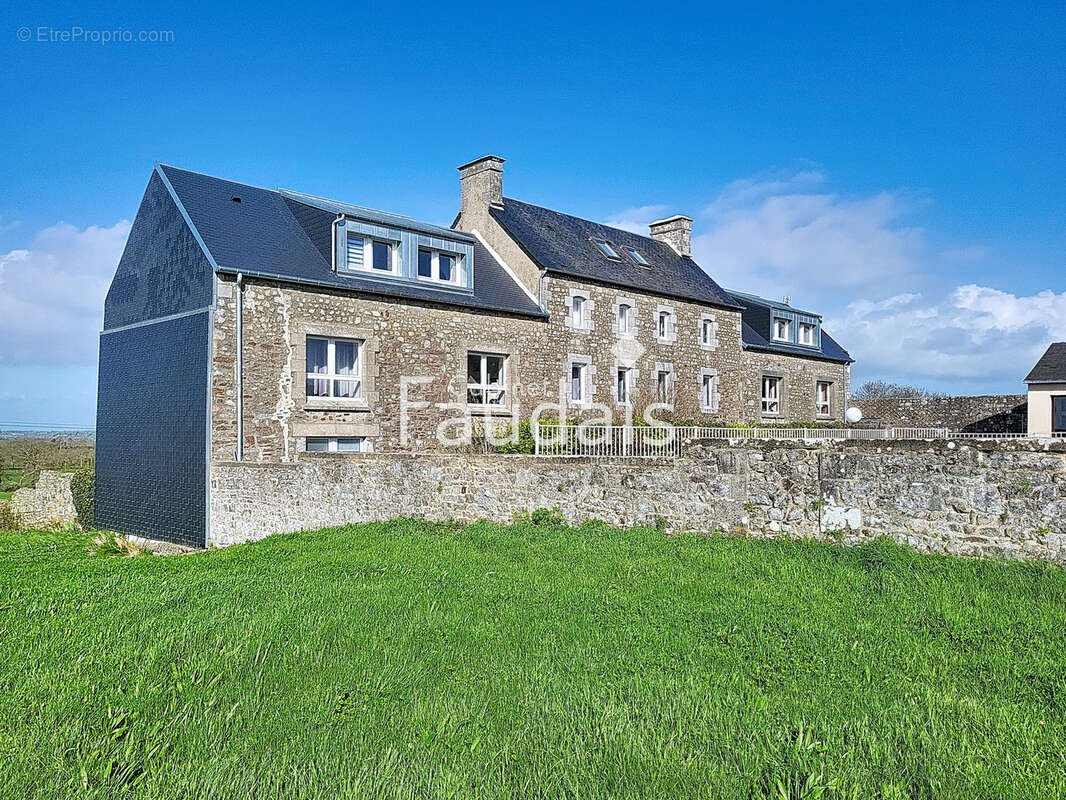 Maison à MONTMARTIN-SUR-MER