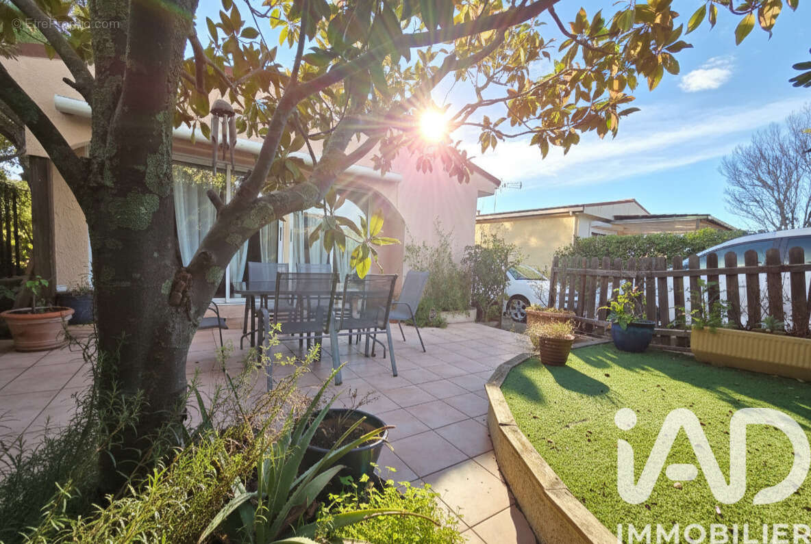 Photo 2 - Maison à ROQUEBRUNE-SUR-ARGENS