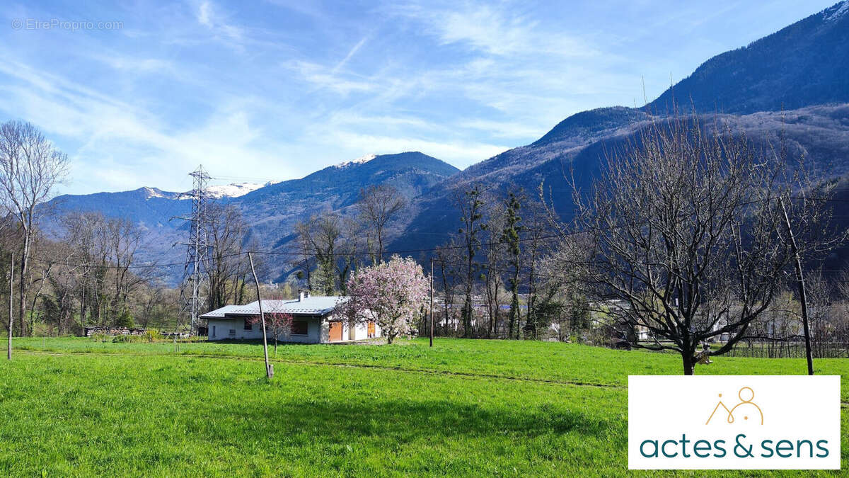Terrain à SAINT-PAUL-SUR-ISERE