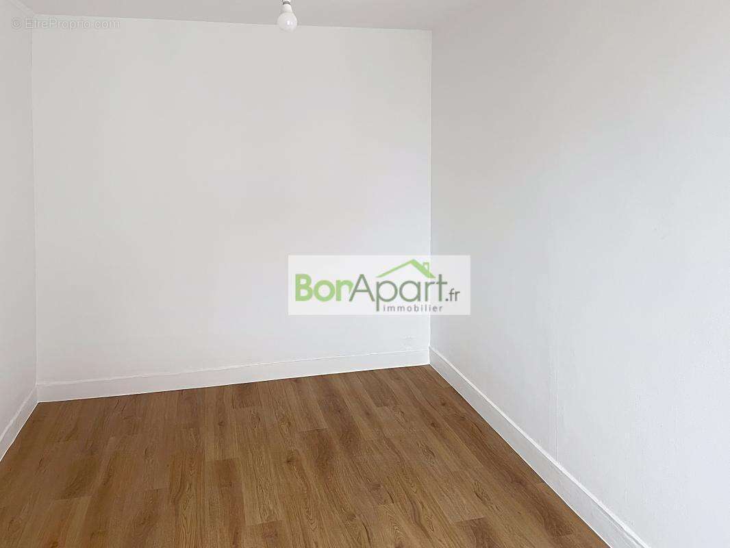 Appartement à LA COURNEUVE