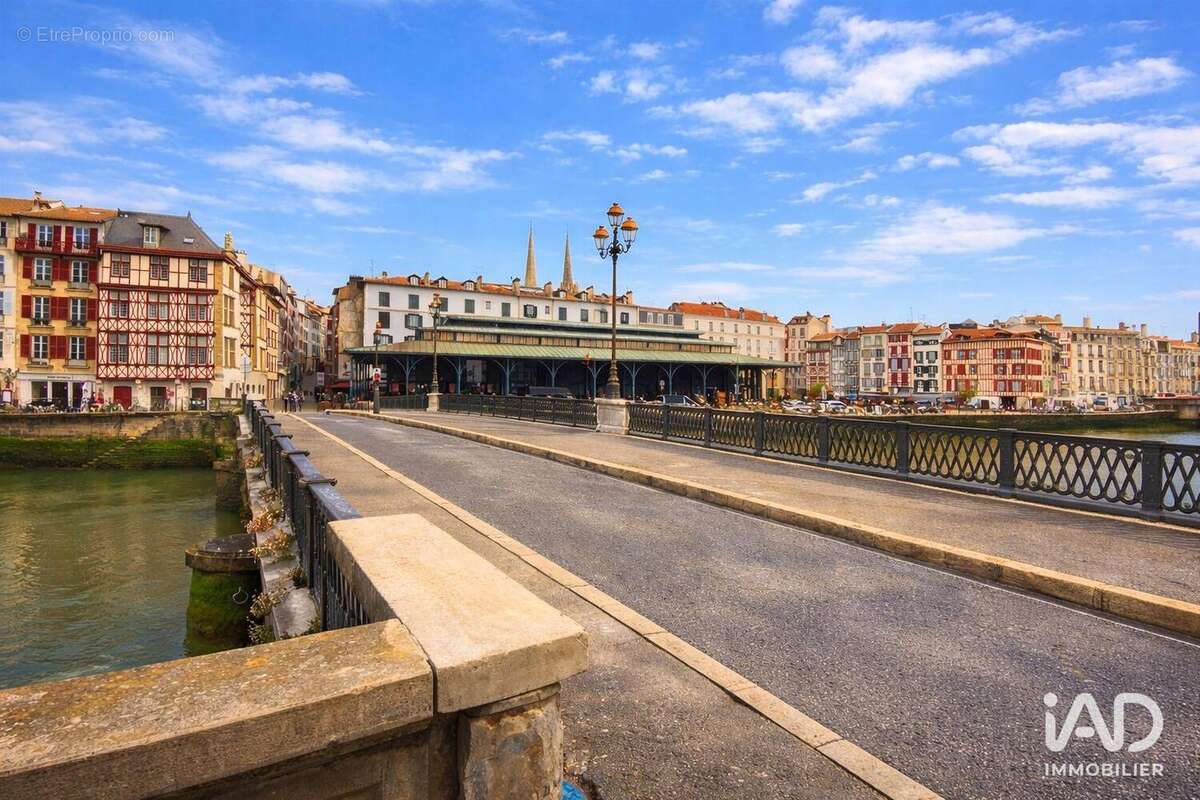 Photo 2 - Commerce à BAYONNE