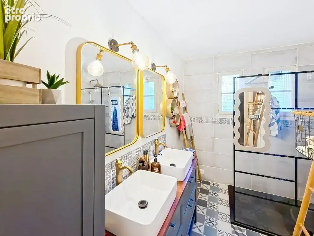 Maison au pied de la Tour de Soyons — 221 m² et parc de 3 200 m² - photo 13