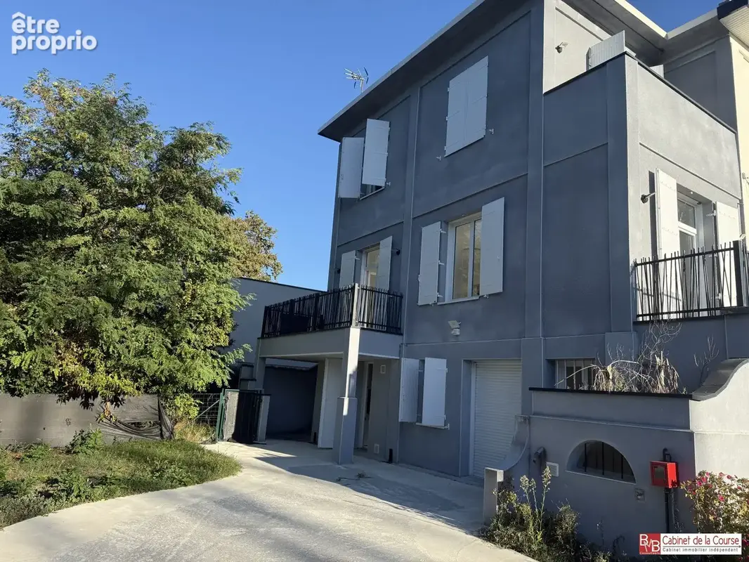 Maison 6 pièces 134 m² à vendre à Ambares-Et-Lagrave (33440) - photo 1