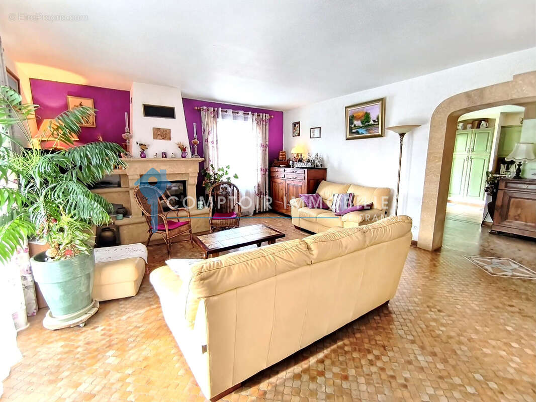 Maison à ARAMON