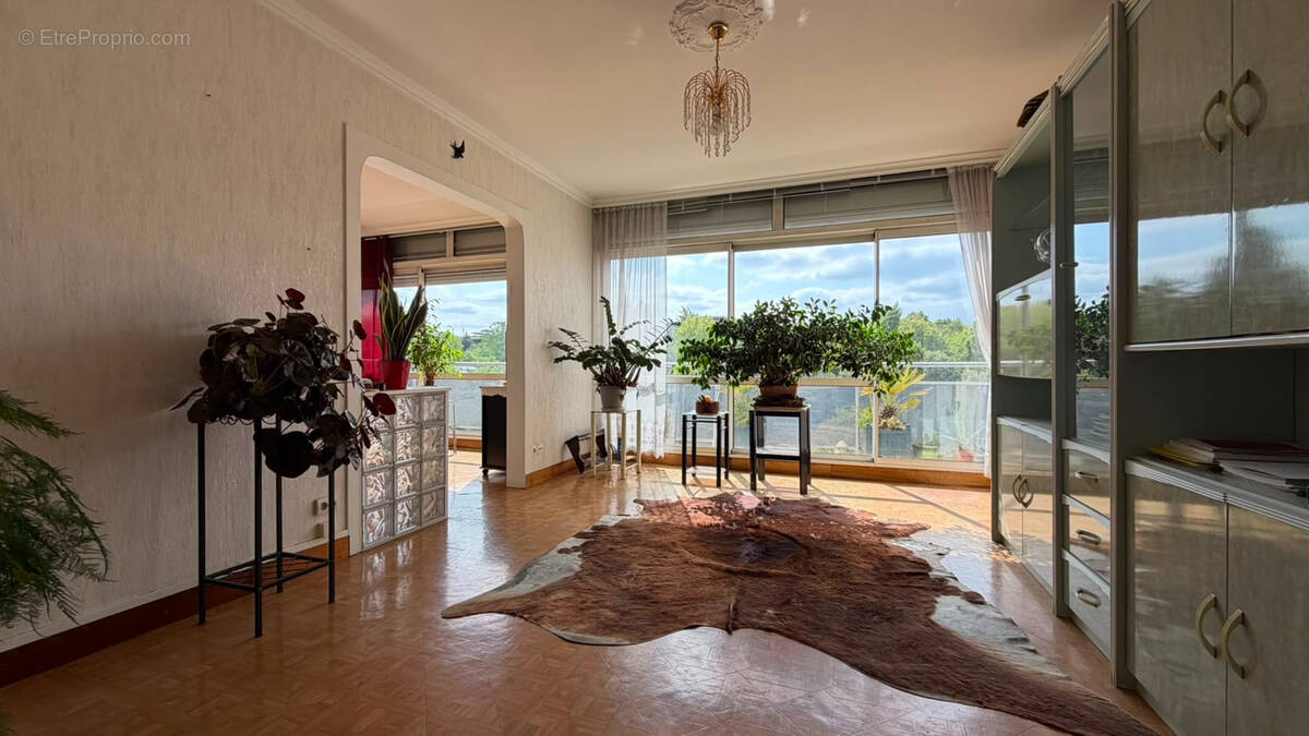 Appartement à LIVRY-GARGAN