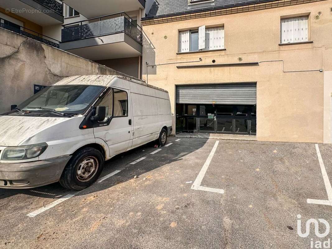 Photo 8 - Commerce à VALENTON