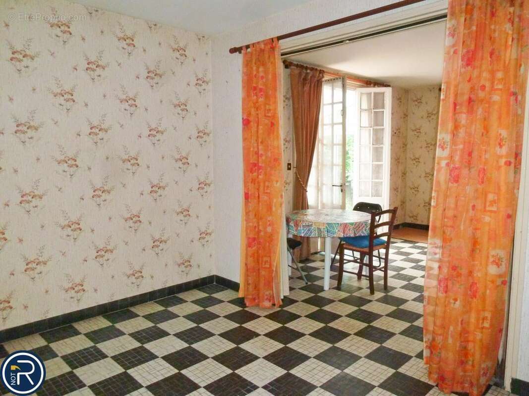 Maison à LOUVERNE