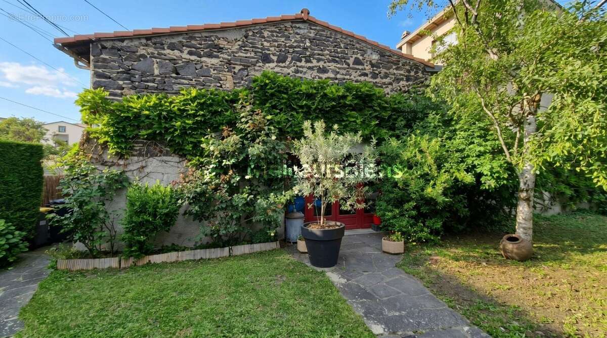 Maison à CLERMONT-FERRAND