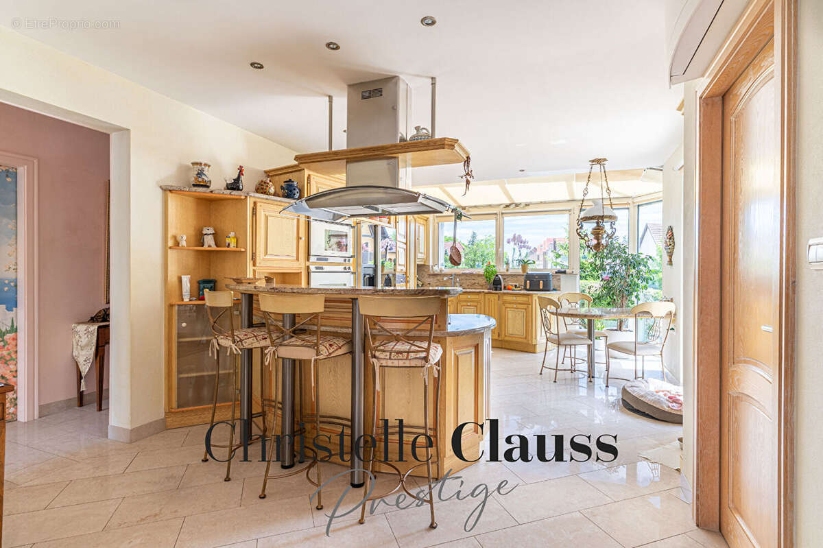 Obernai - Maison de standing 212 m² -  vente en NUE PROPRIETE (usufruit viager) - photo 8