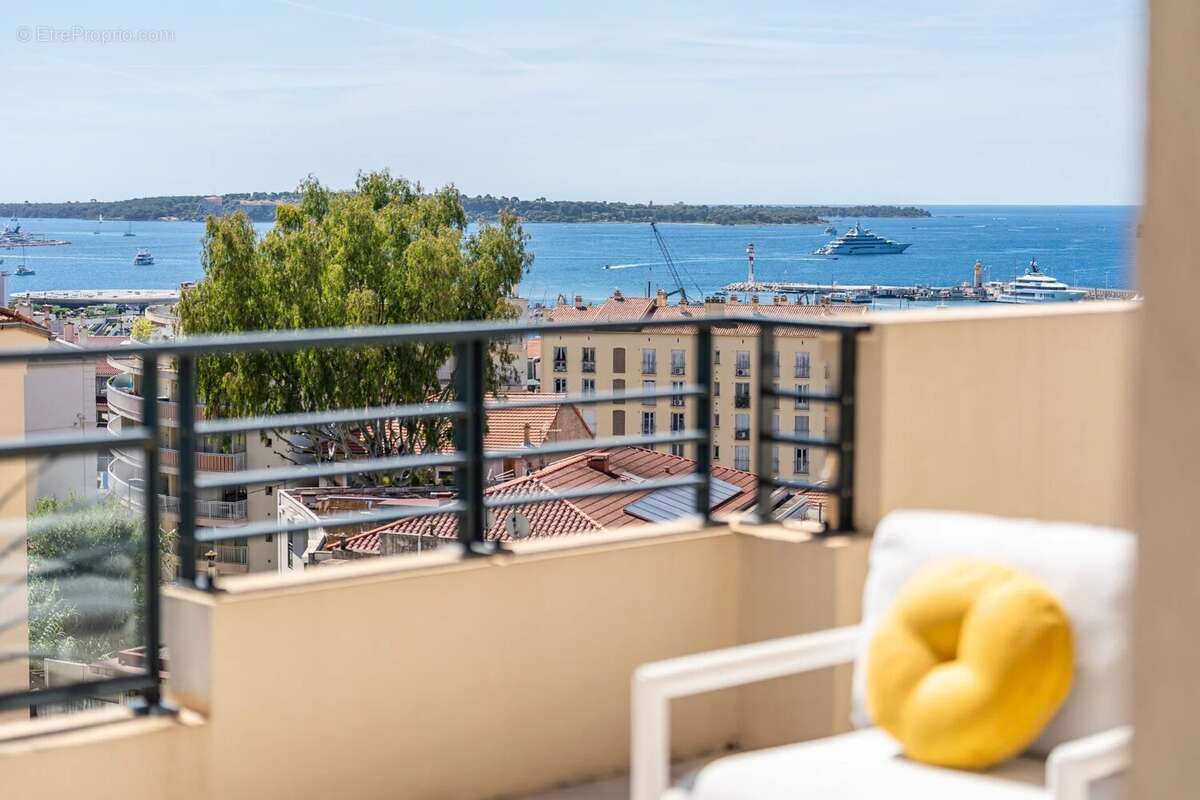 Superbe penthouse vue mer panoramique avec triple garage cannes centre - photo 2